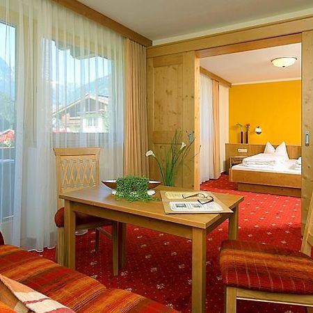 Hotel Maximilian Mayrhofen Rom bilde