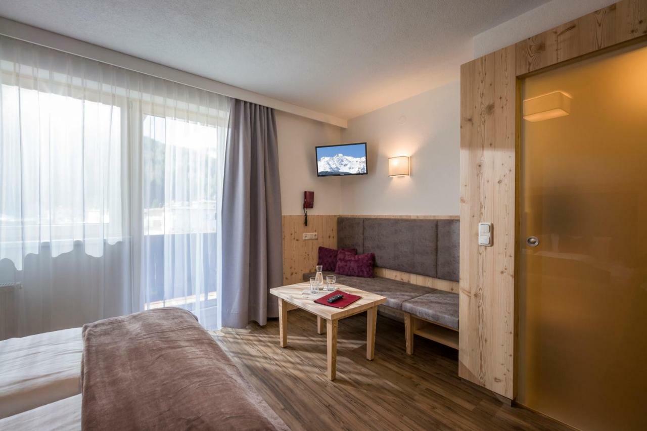 Hotel Maximilian Mayrhofen Eksteriør bilde